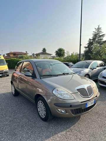 Lancia Ypsilon 1.3 mjt Argento 100