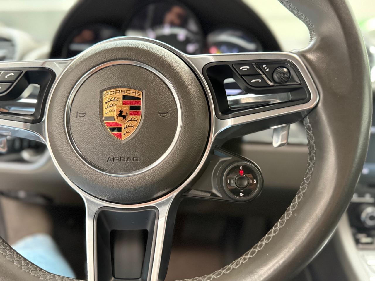 Porsche 718 Spyder Cayman 2.0