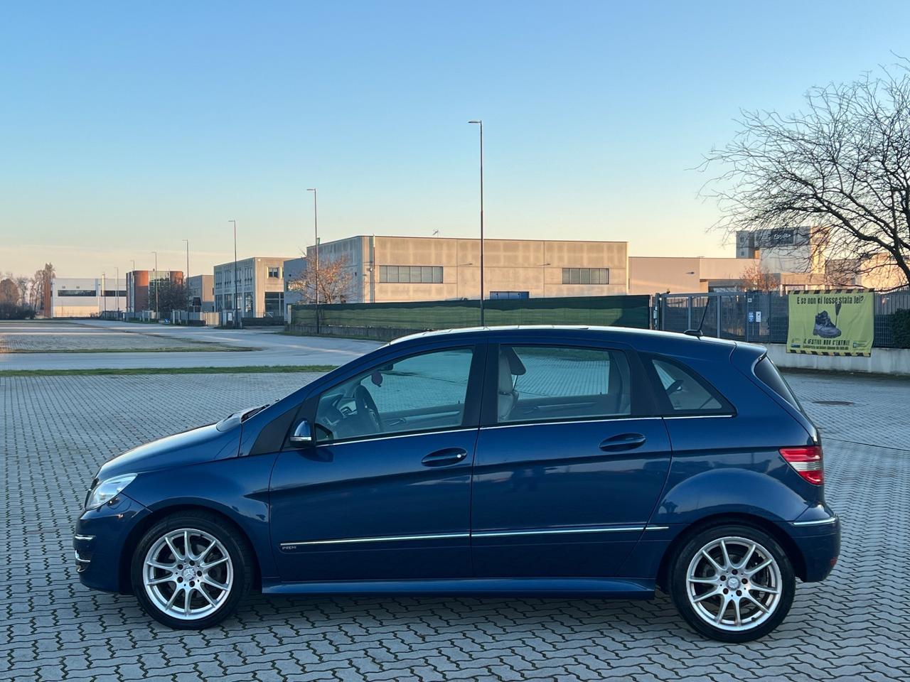 Mercedes-benz B 180 CDI BlueEFFICIENCY Premium