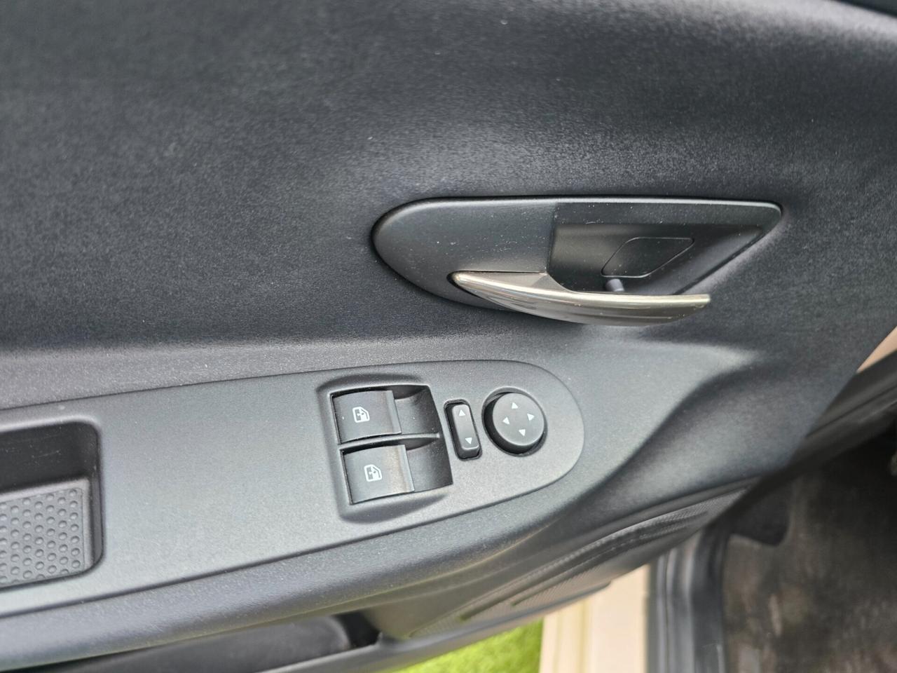 Lancia Ypsilon 1.2 69 CV solo 52000KM-2018