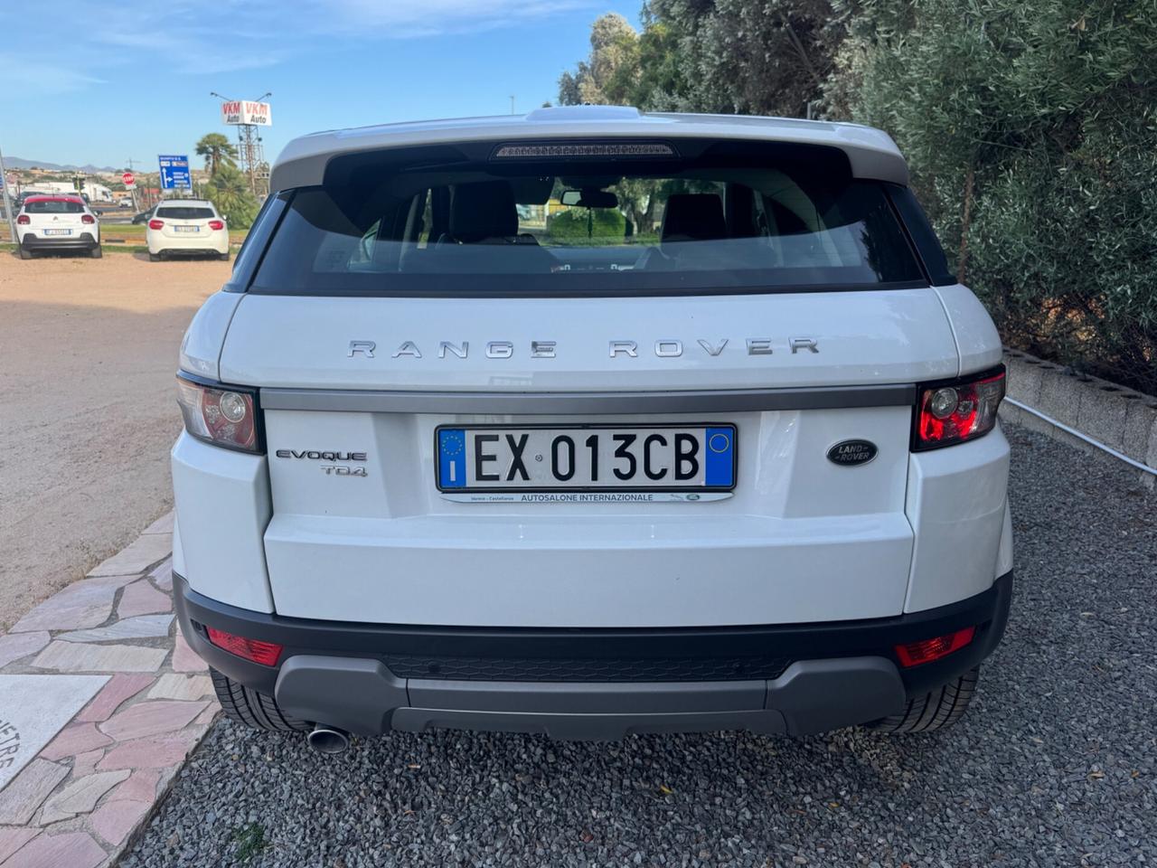 Land Rover Range Evoque 2.2 TD4 5p. Pure