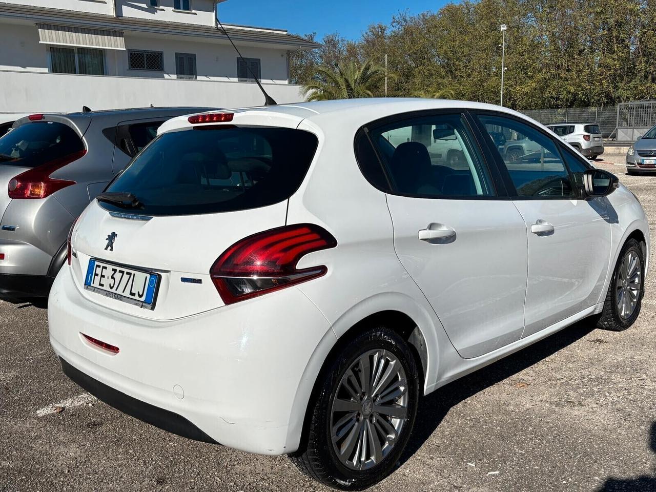 Peugeot 208 ALLURE 1.2 5 porte - 2016