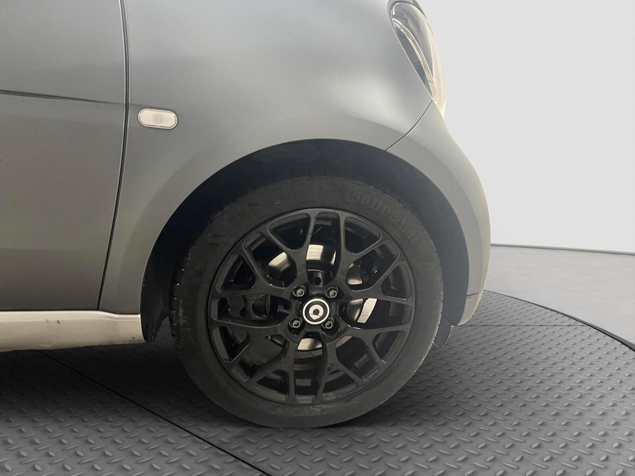 Smart ForTwo 1.0 benzina twinamic 71 cv Passion tetto 2019