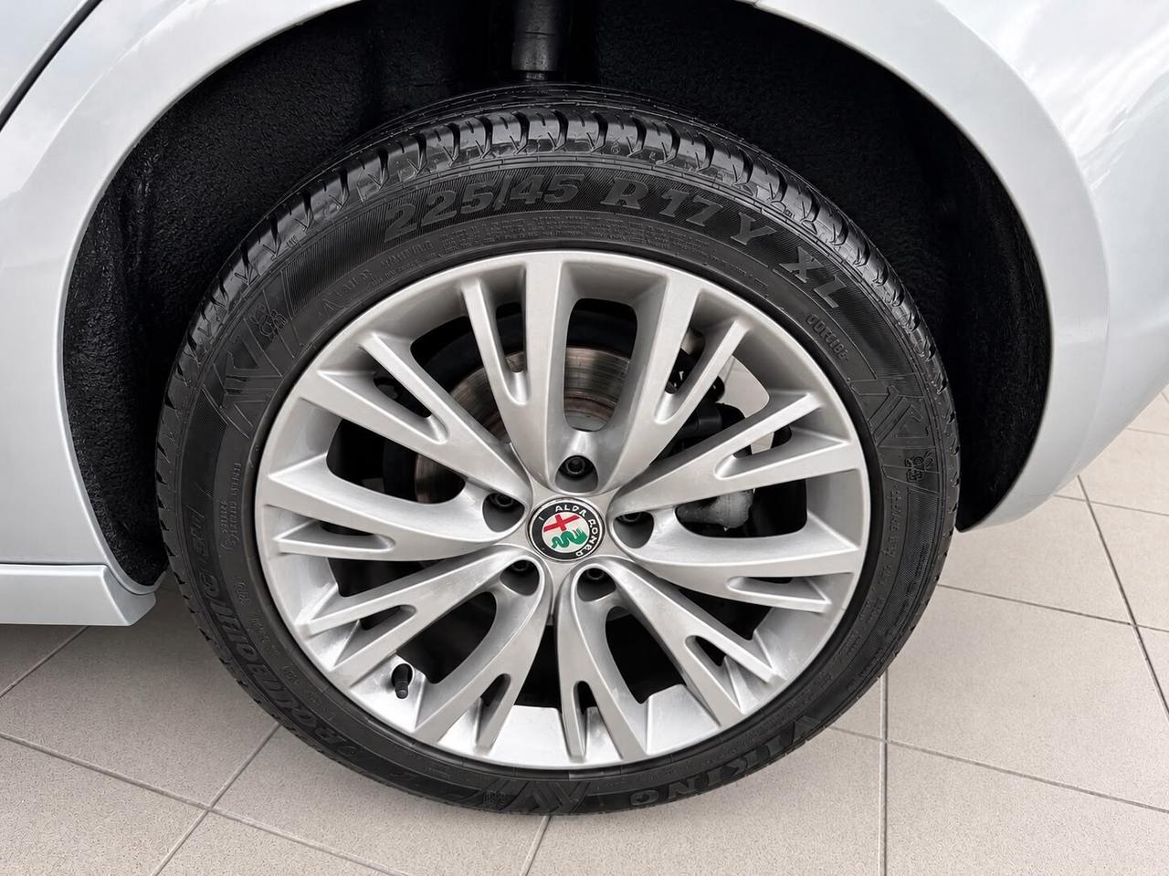Alfa Romeo Giulietta 1.6 JTDm TCT 120 CV Super