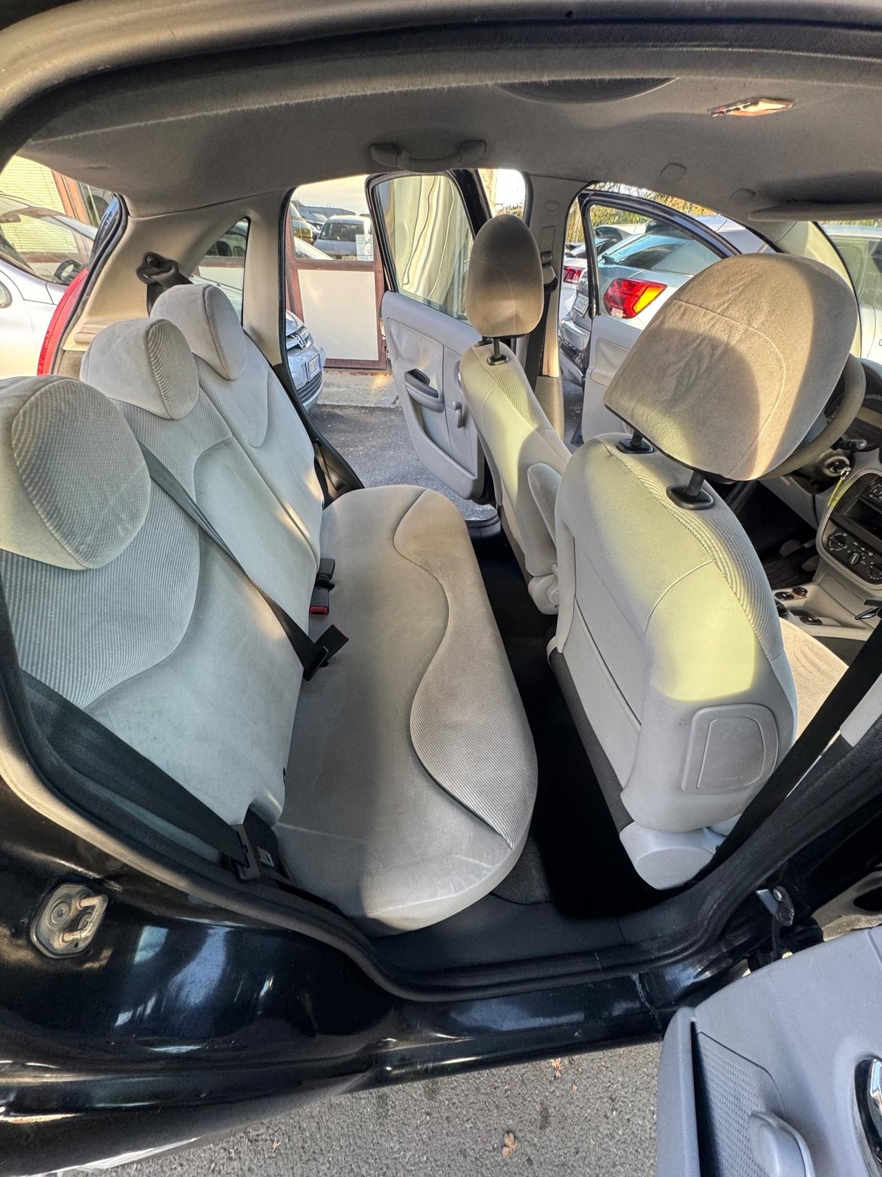 Citroen C3 1.4 HDi 70CV Elegance