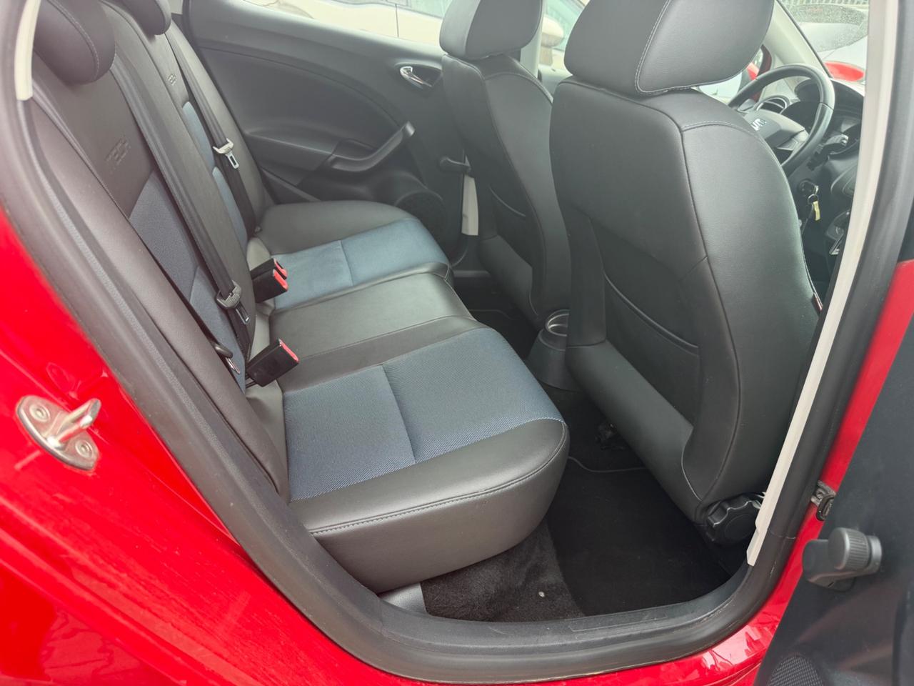 Seat Ibiza 1.2 70 CV 5 porte Business High