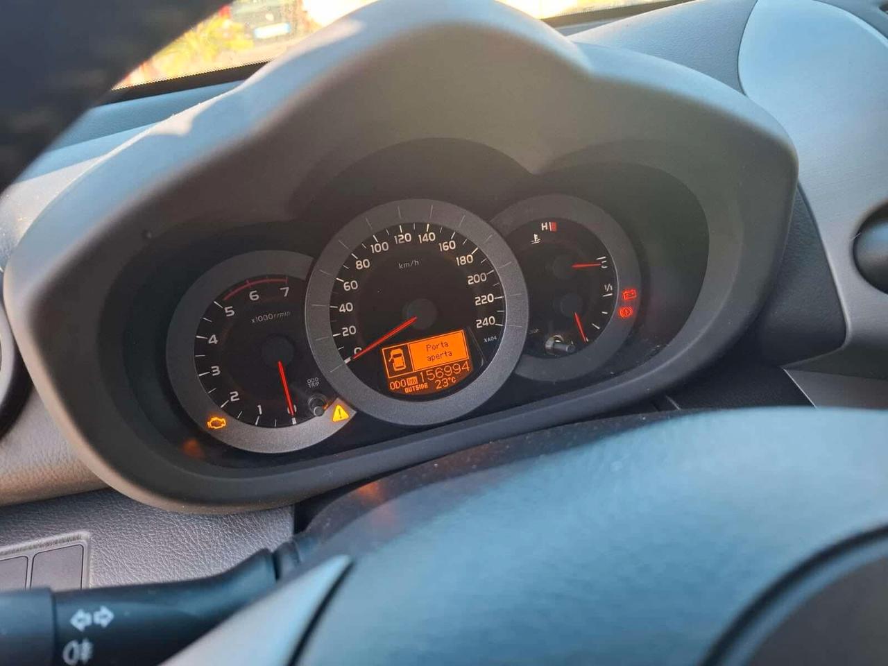 Toyota RAV 4 RAV4 2.2 D-4D 136 CV Sol