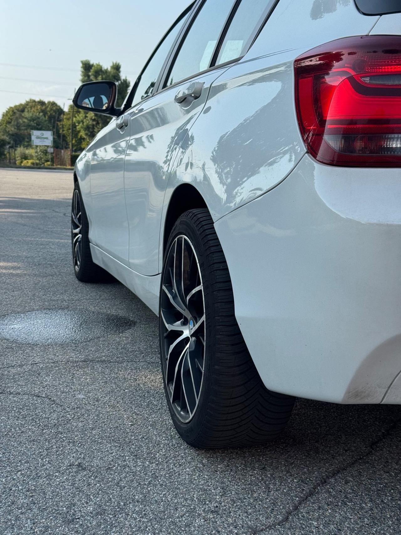 Bmw 116 116d 5p. Urban