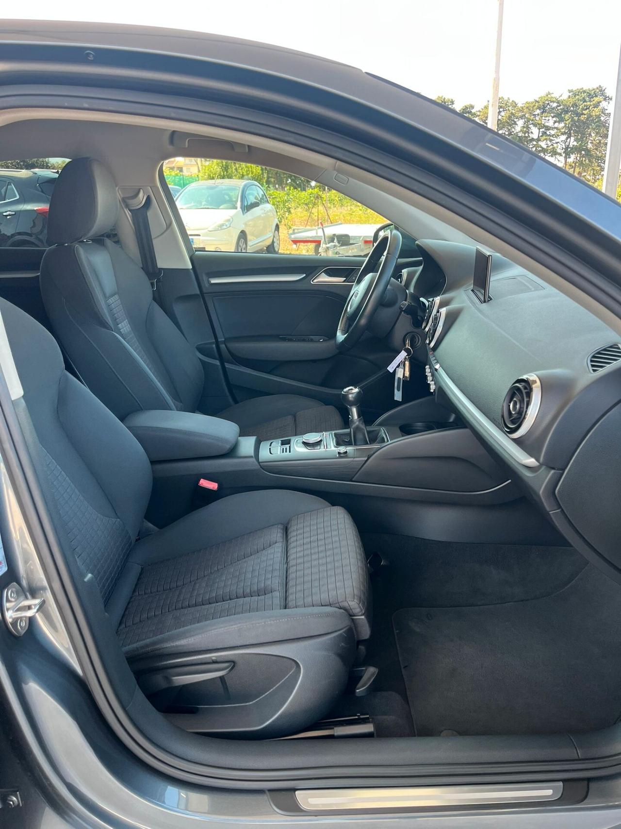 Audi A3 Sedan 1.6 TDI Ambition