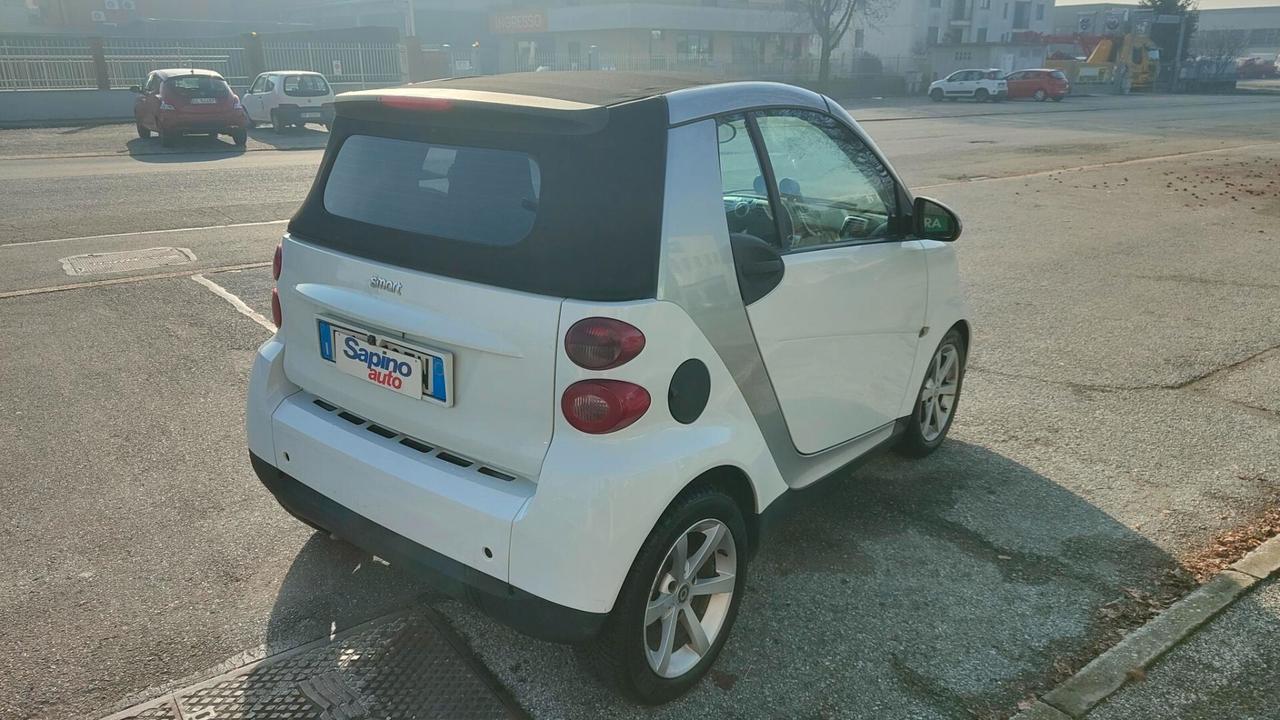 Smart ForTwo 1000 62 kW cabrio pulse