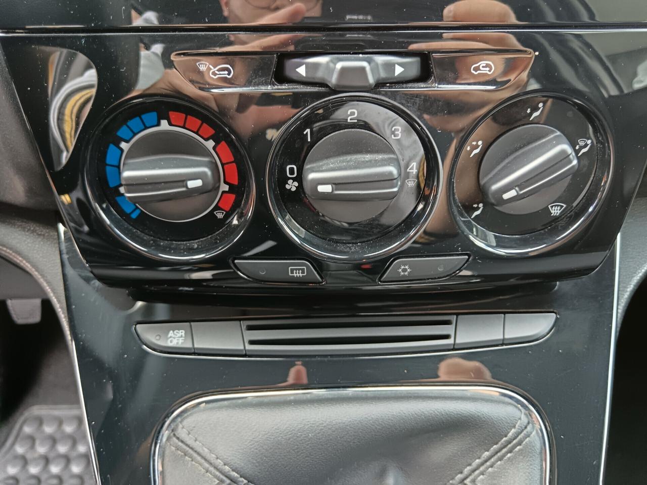 Lancia Ypsilon 1.2 69 CV ELEFANTINO SOLI 45000KM