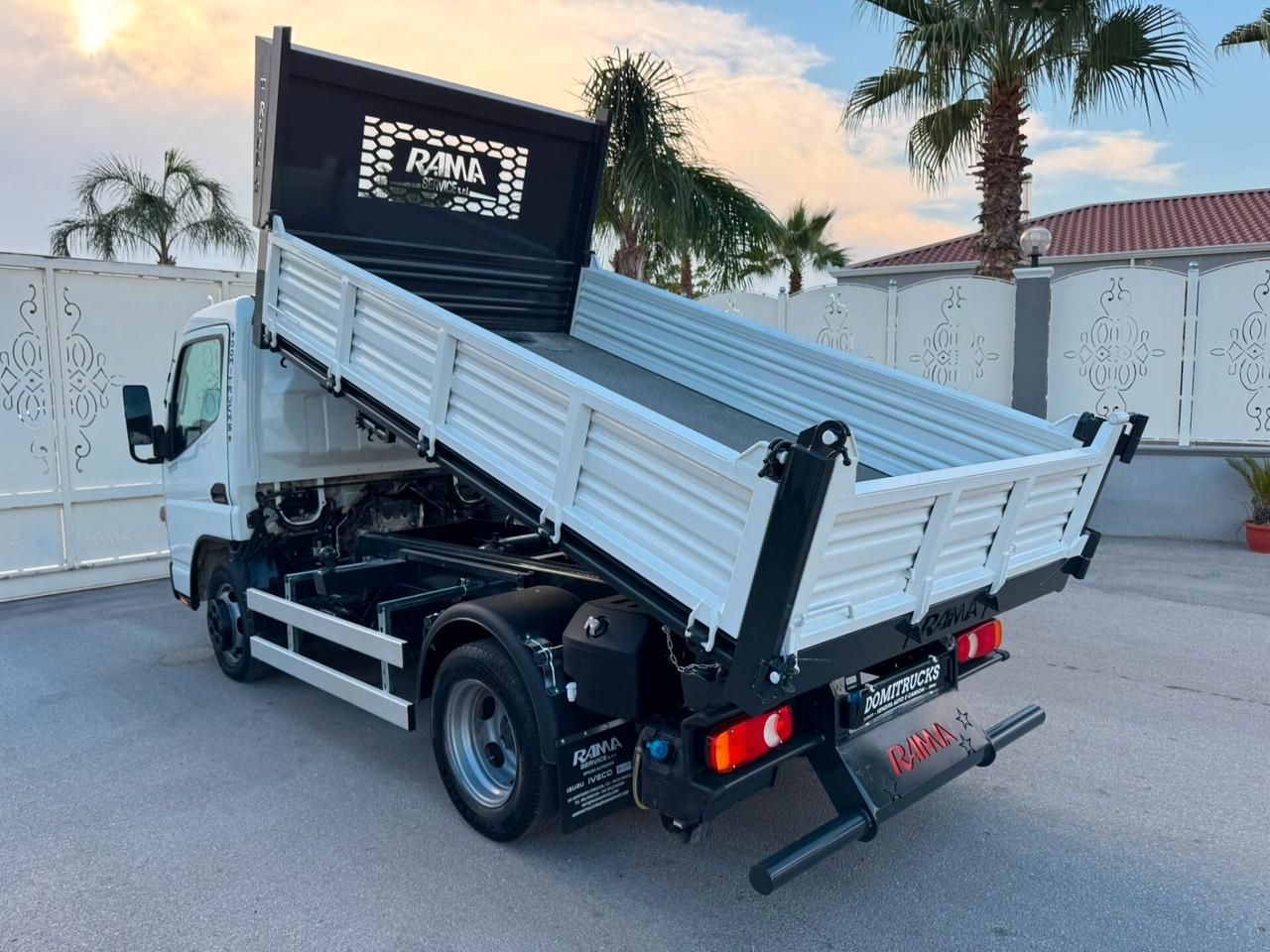 MITSUBISHI FUSO CANTER RIBALTABILE NUOVO