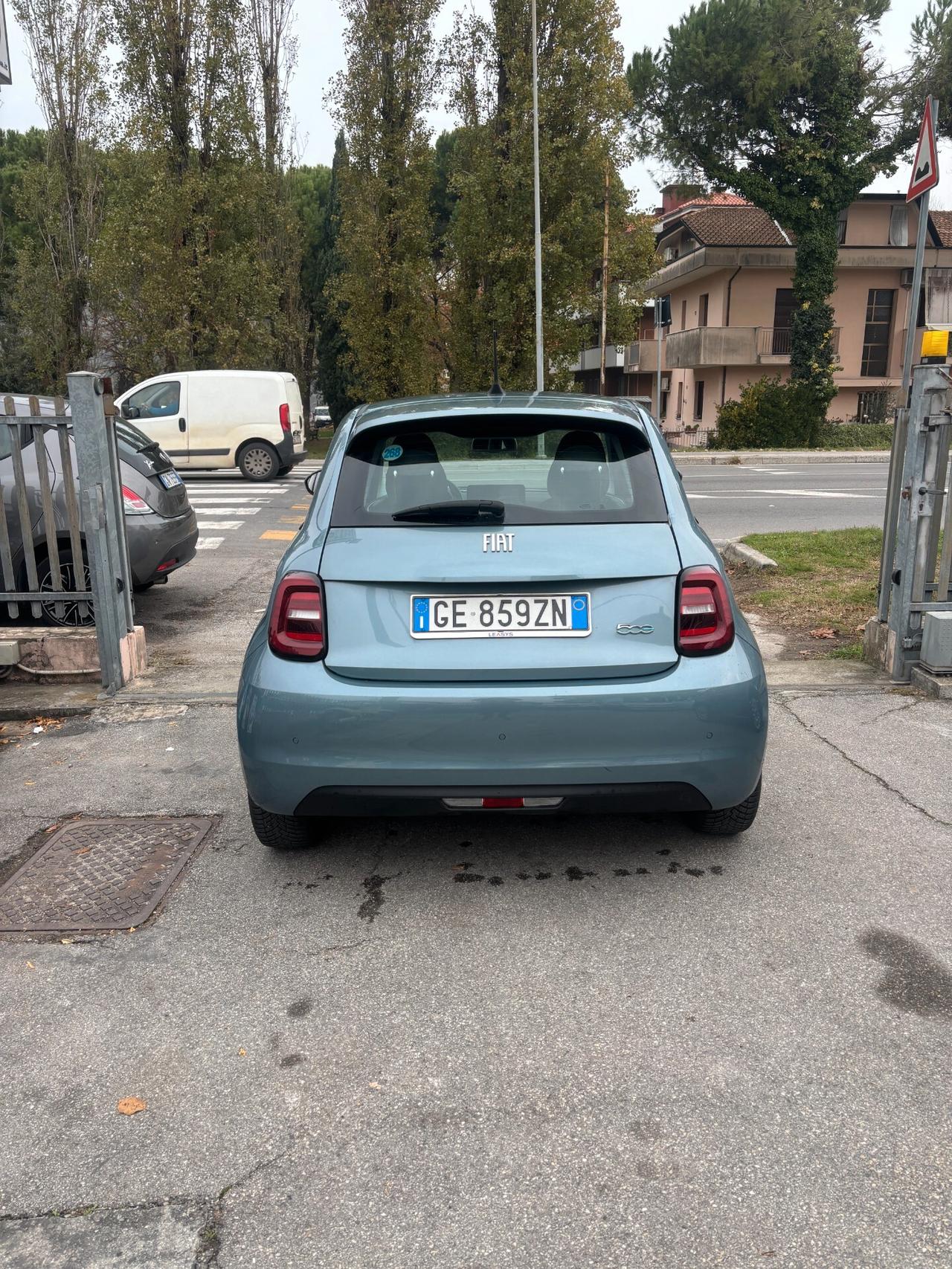 Fiat 500 500e 3+1 42 kWh Icon NESSUN VINCOLO