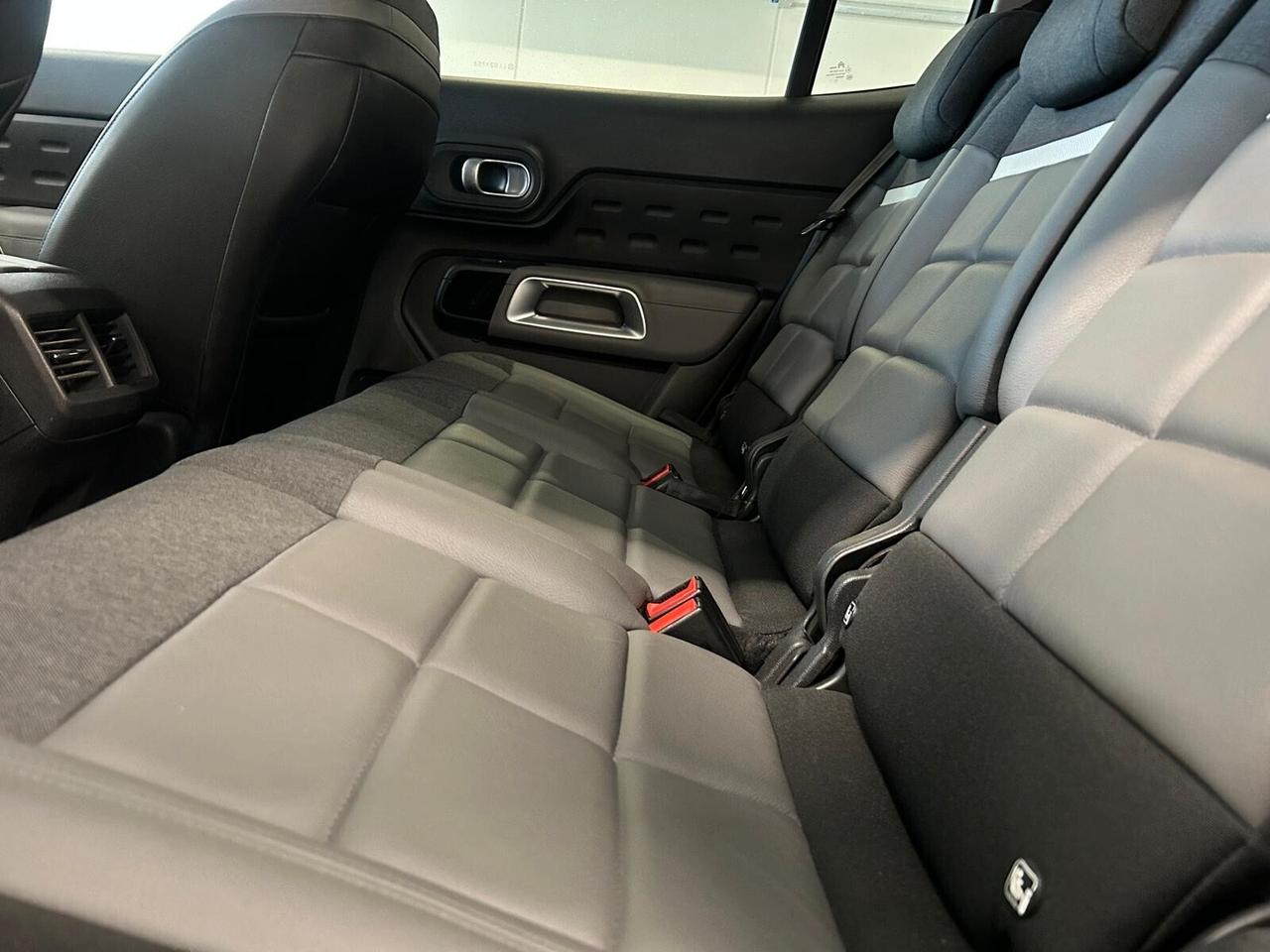 Citroen C5 Aircross SHINE BlueHDi 130 N1 6mt SPOTICAR