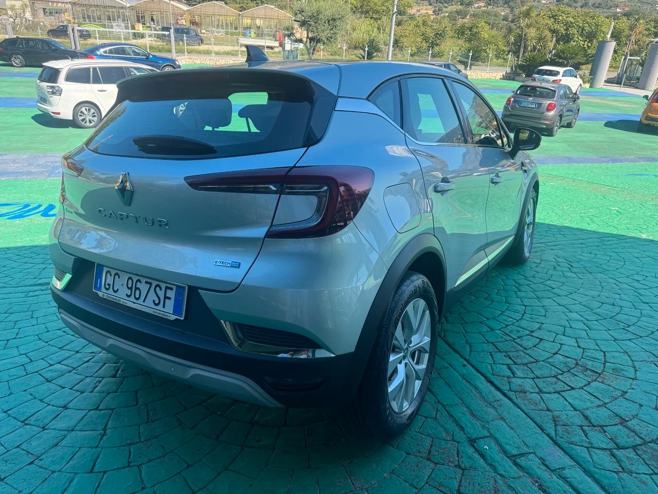 Renault Captur Plug-in Hybrid E-Tech 160 CV Initiale Paris