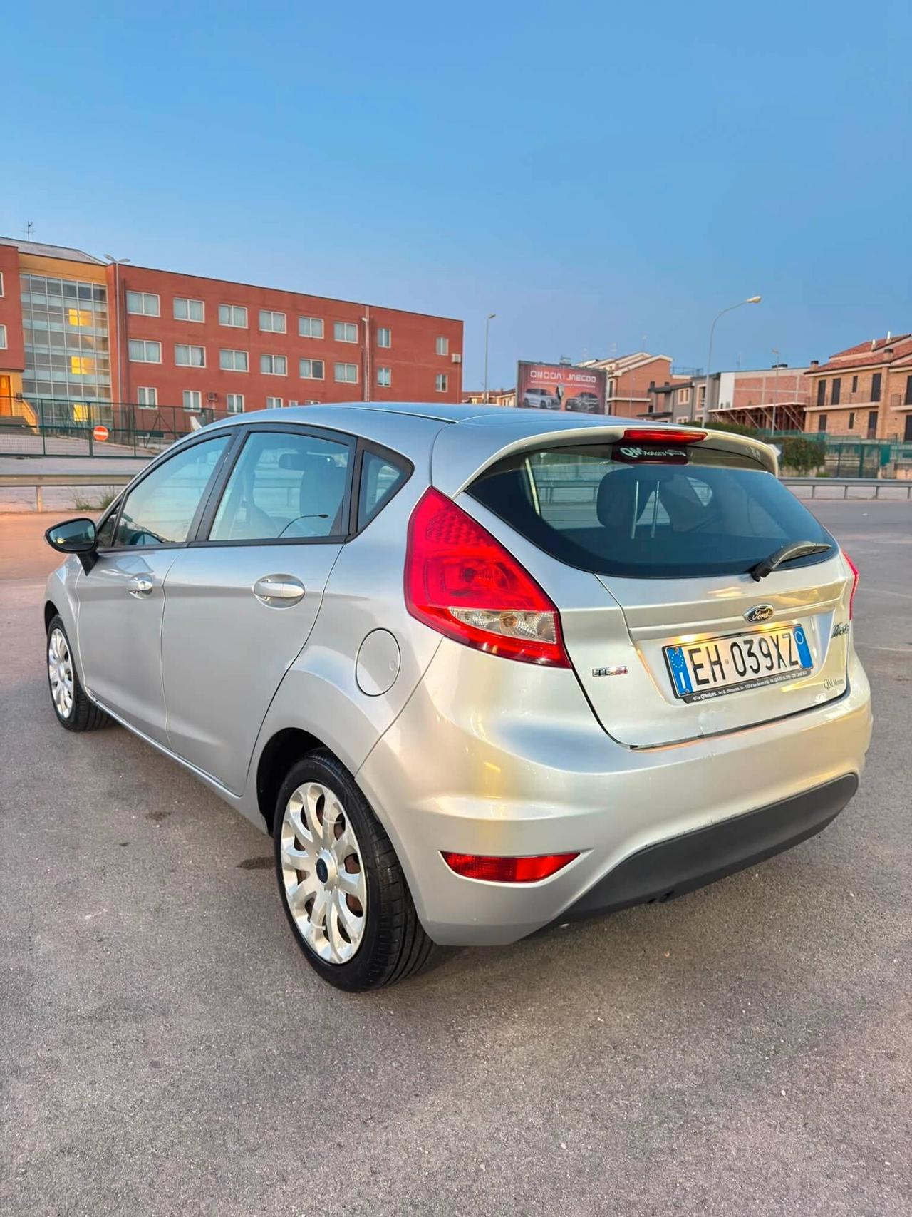 Ford Fiesta 1.4 TDCi 5p. Titanium
