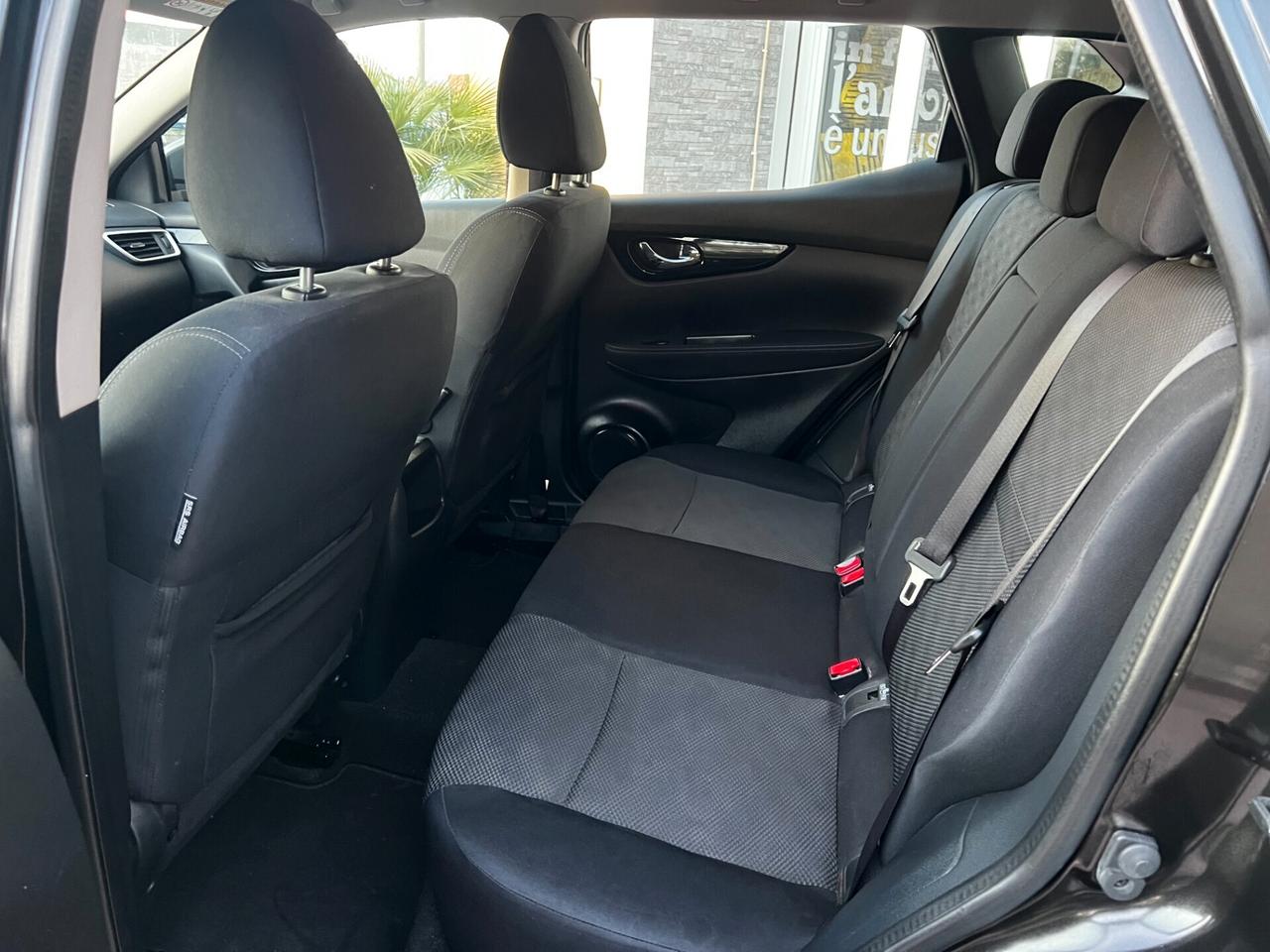 Nissan Qashqai 1.6 dCi - 2016- AUTOMATICA-NAVI