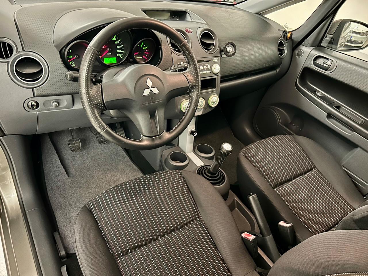 Mitsubishi Colt 1.1 12V 5p. Inform