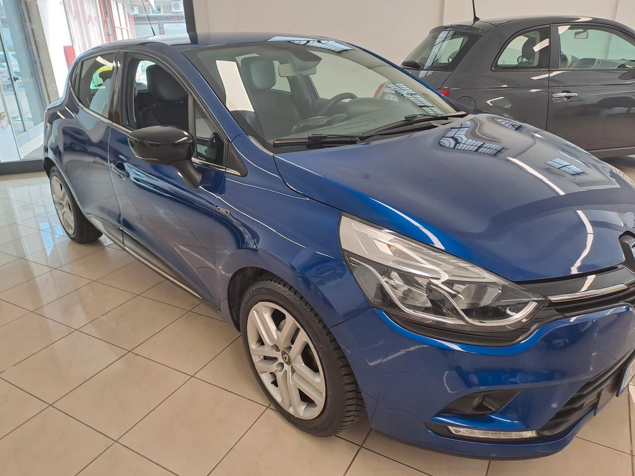 Renault Clio dCi 8V 75 CV Start&Stop 5 porte Energy Duel