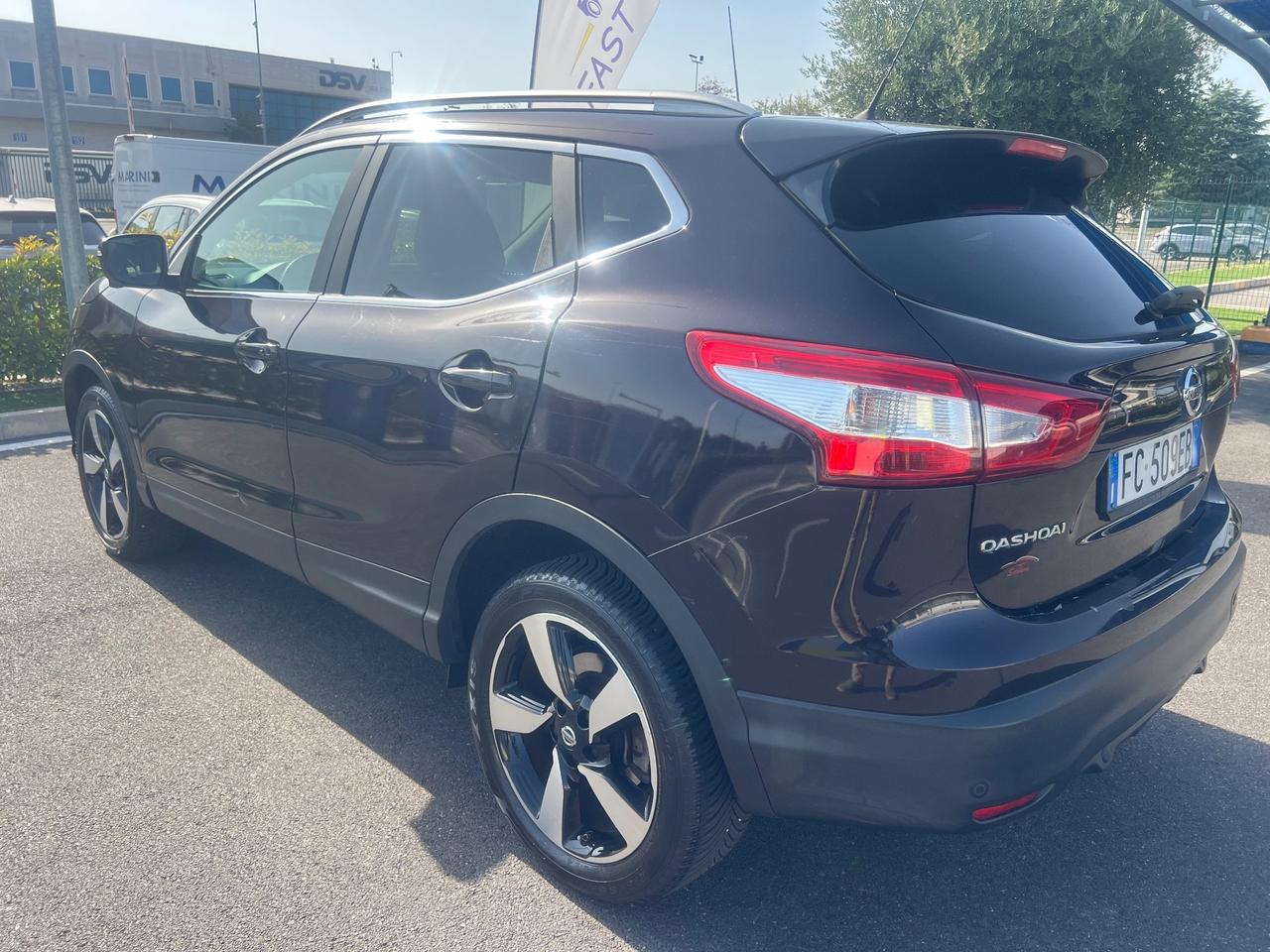 Nissan Qashqai 1.2 DIG-T Tekna 73 mila km