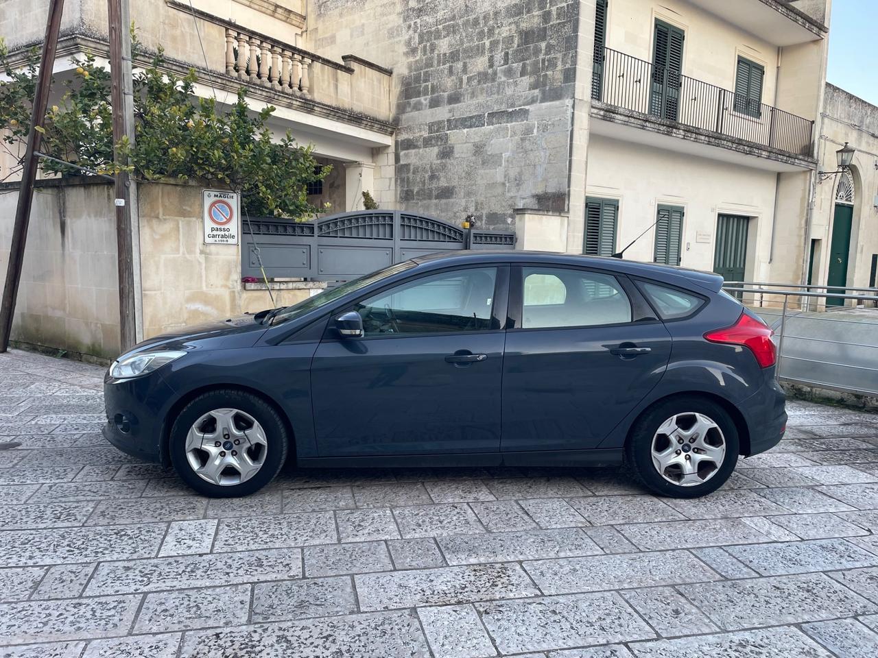 Ford Focus 1.6 120 CV GPL Titanium
