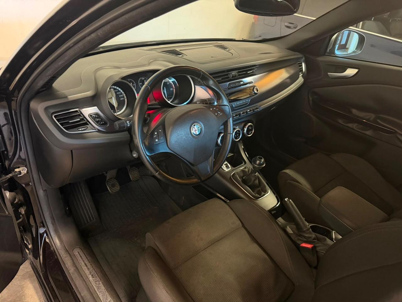 Alfa Romeo Giulietta 2.0 JTDm-2 140 CV Distinctive