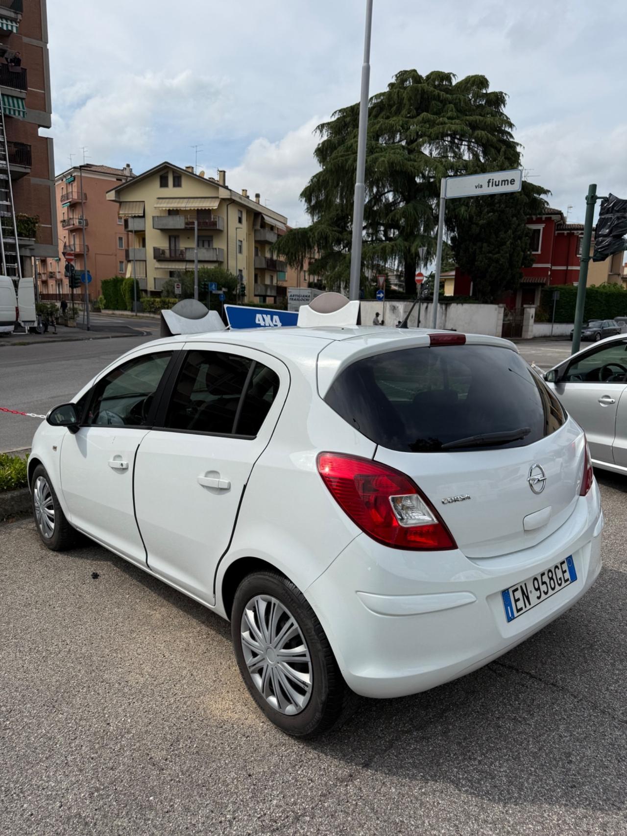 Opel Corsa 1.2 85CV 5 porte GPL-TECH Elective
