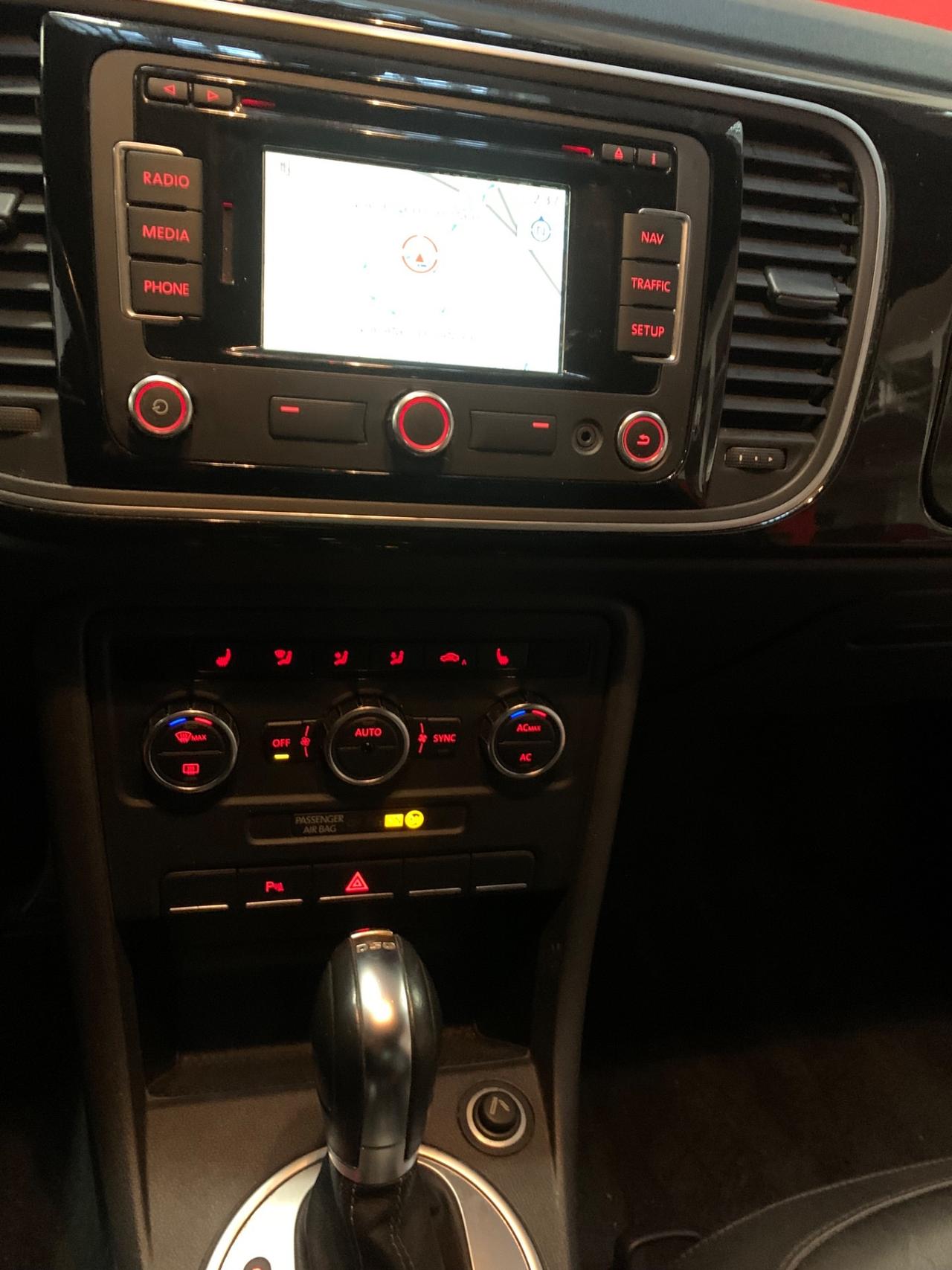 Volkswagen Maggiolino 2.0 TSI DSG Sport