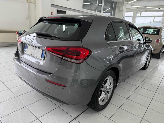 MERCEDES-BENZ A 180 d Automatic Business Extra