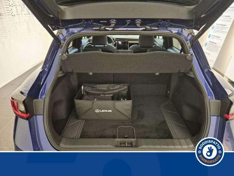 Lexus LBX Hybrid Emotion 4WD MY26