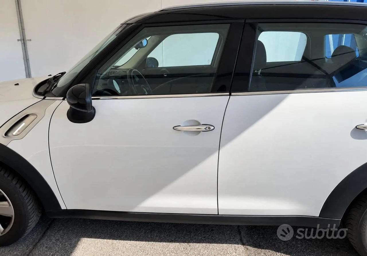 MINI COUNTRYMAN D