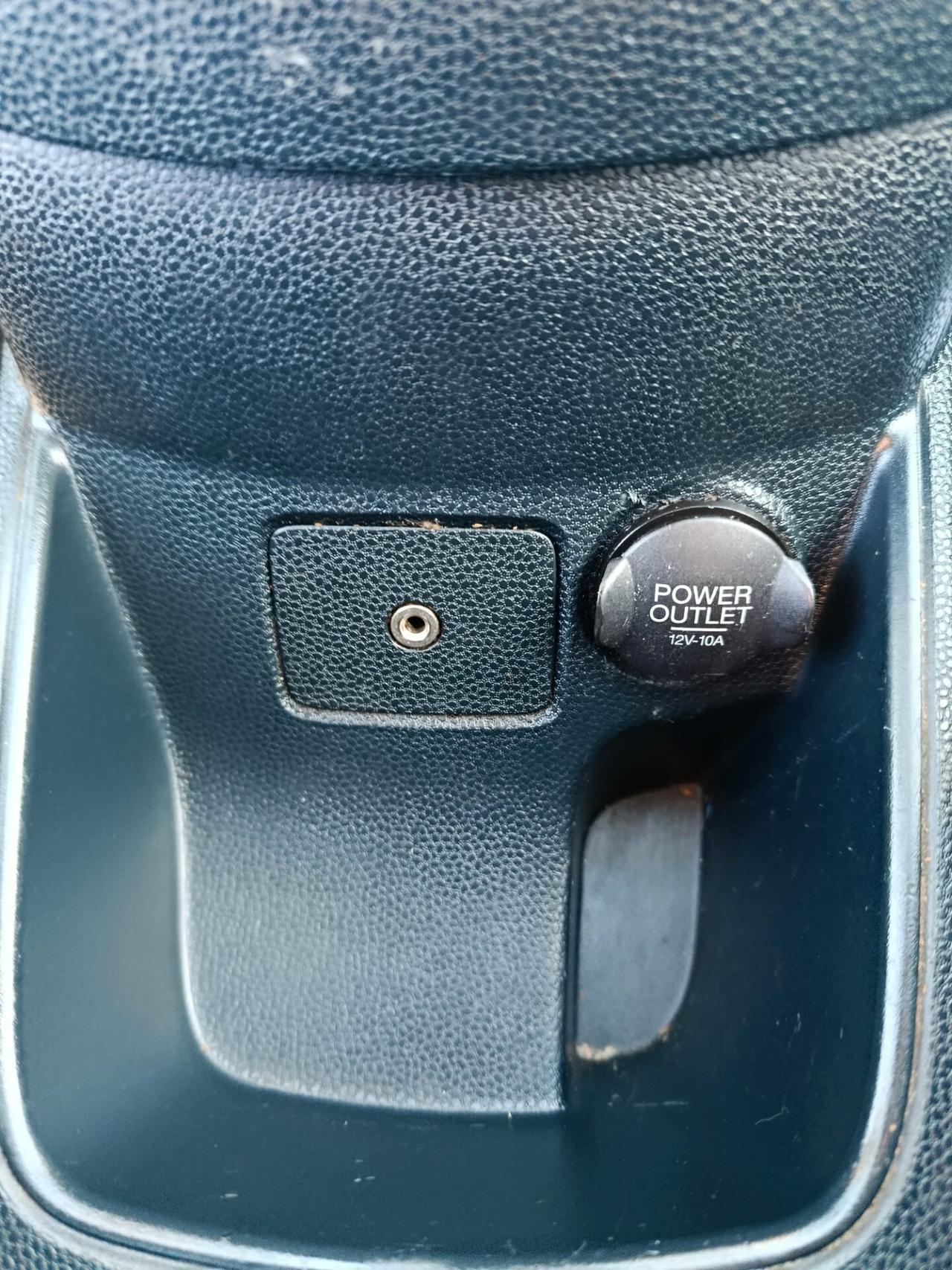 Ford Fiesta 1.2 82CV 3 porte Titanium