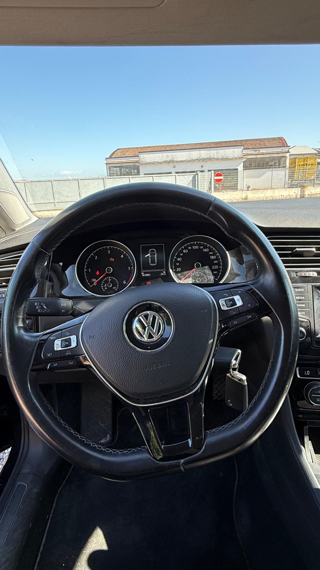 Volkswagen Golf 2.0 TDI 5p. Highline BlueMotion Technology