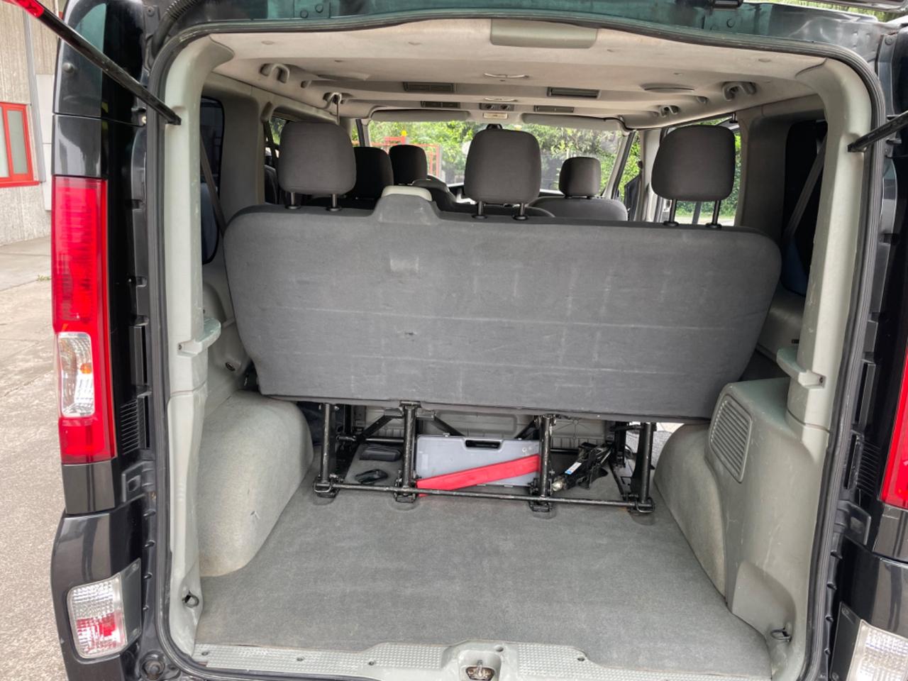 Opel Vivaro 27 2.5 CDTI PC-TN Tour Cosmo