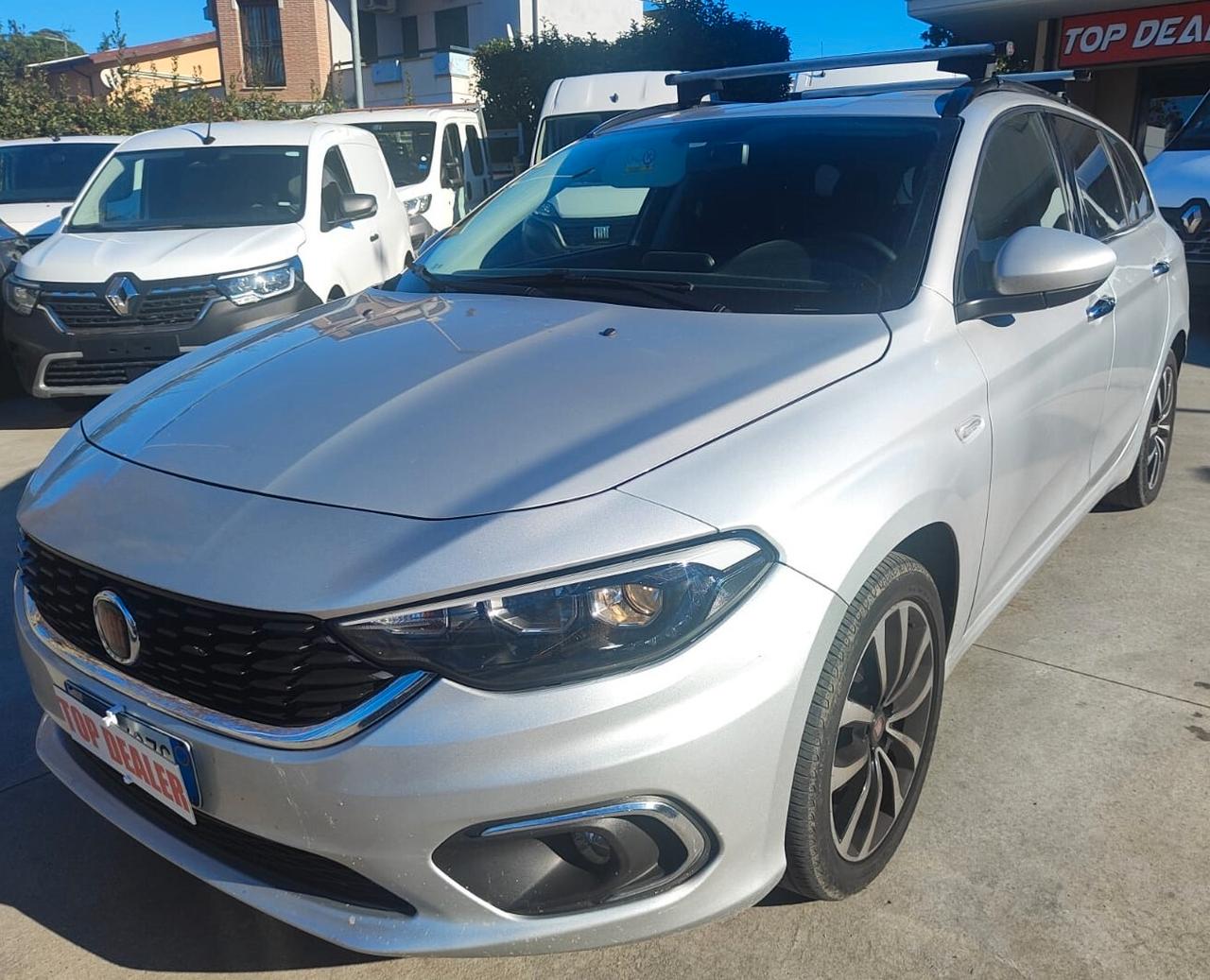 Fiat Tipo 1.6 Mjt S&S SW Red