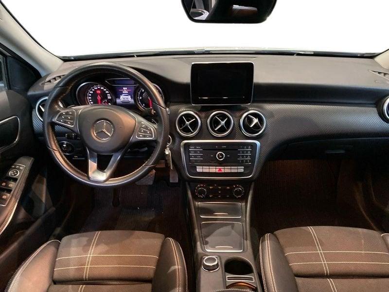 Mercedes-Benz Classe A A 200 d Sport Force 4matic auto
