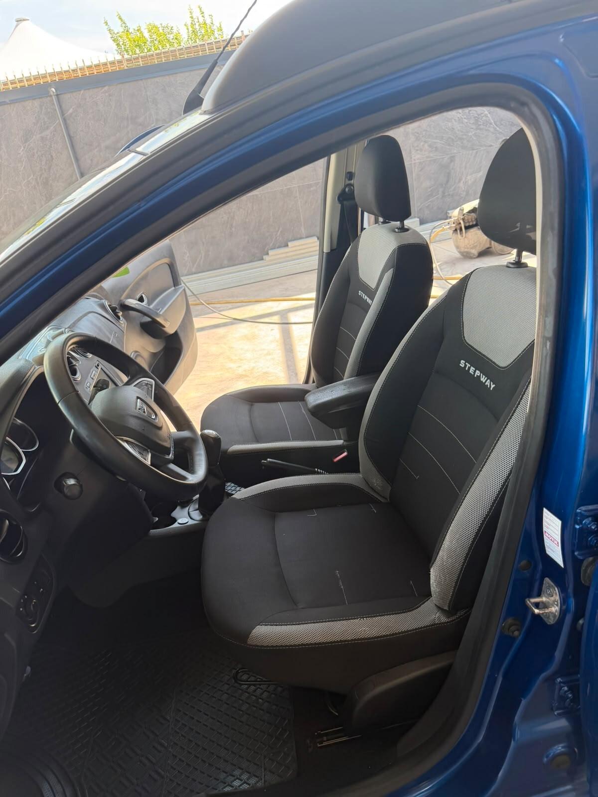 Dacia Sandero Stepway 1.0 TCe 100CV ECO-G 15th Anniversary