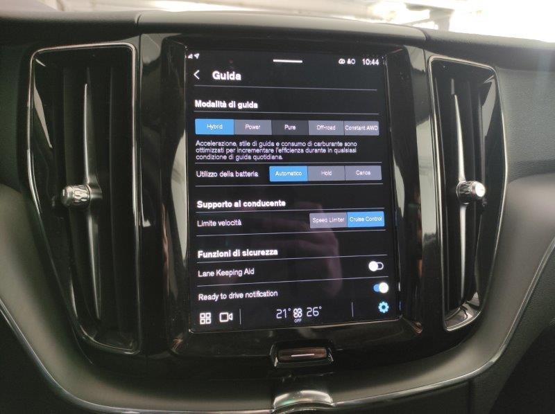 VOLVO XC60 (2017-->) - XC60 T6 Recharge Plug-in Hybrid AWD automatico Core