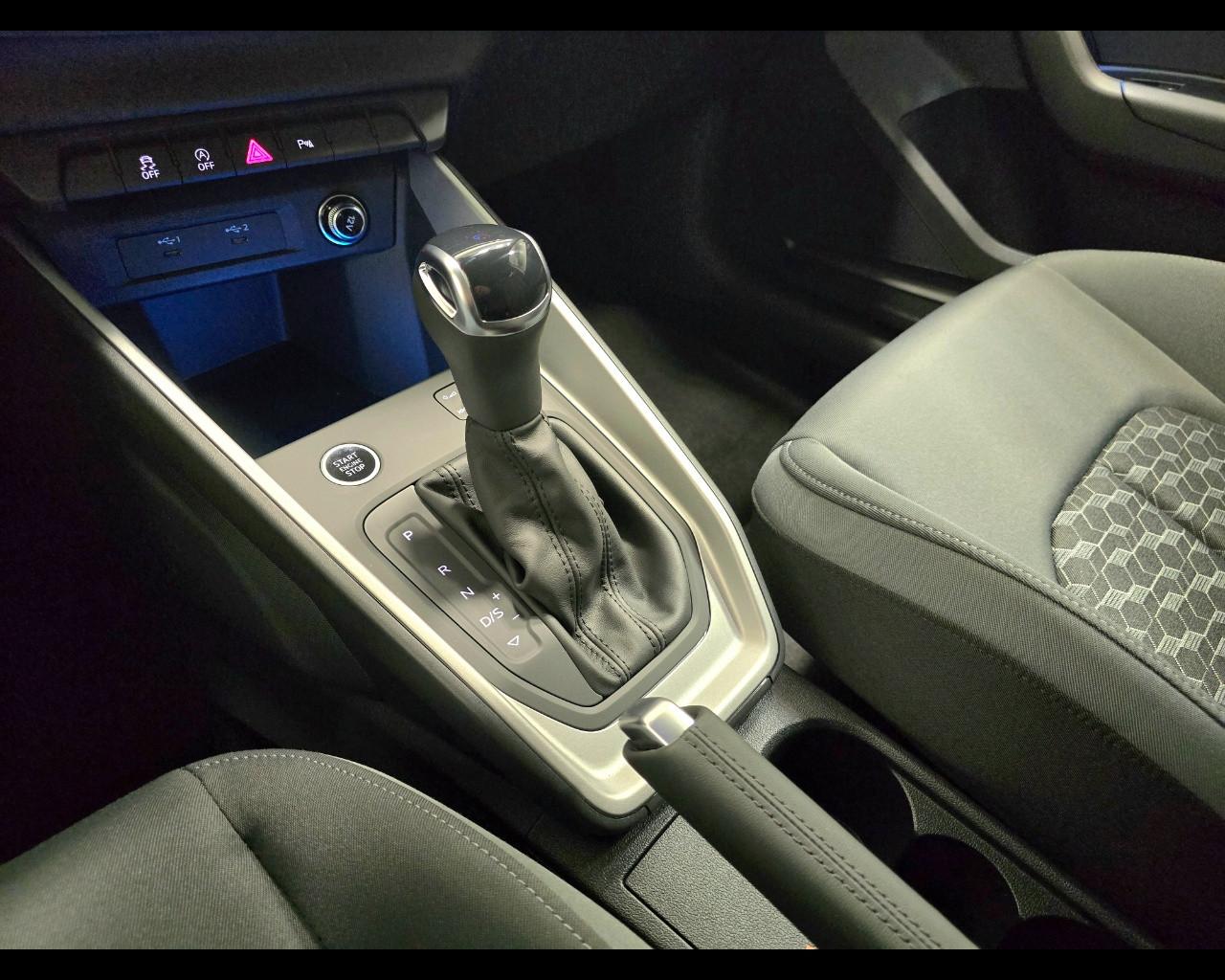 AUDI A1 SPORTBACK 30 TFSI S-TRONIC S-LINE EDITION