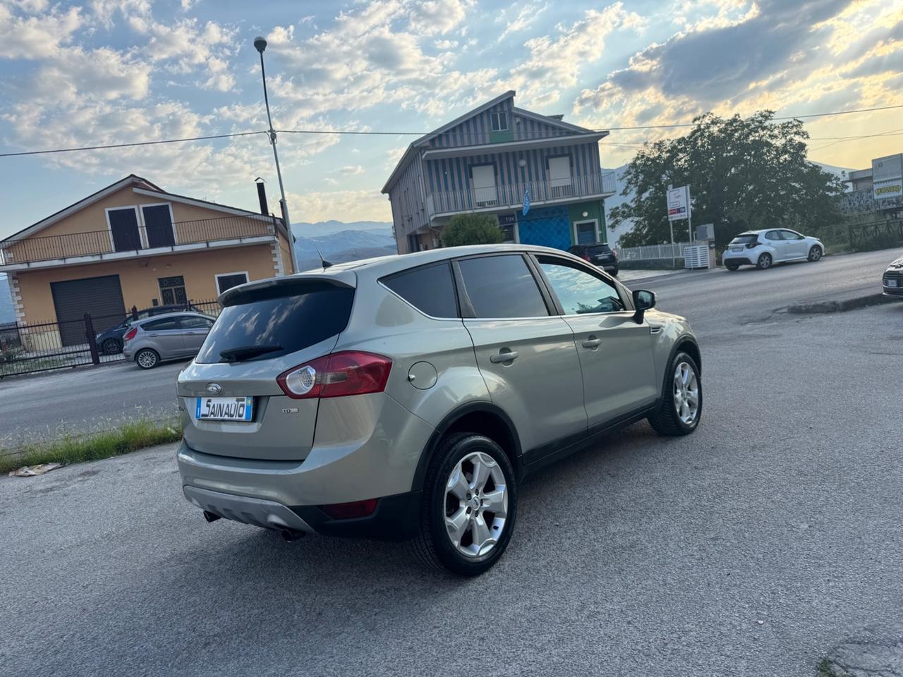 Ford Kuga 2.0 TDCi 136 CV 4WD Titanium DPF GARANZIA