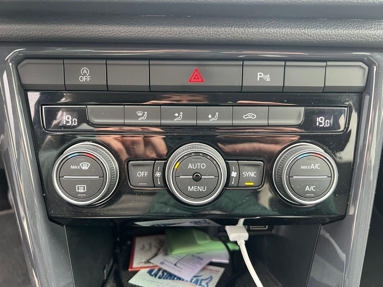 Volkswagen T-Roc VW T-ROC 1.5 TSI Advanced #10039