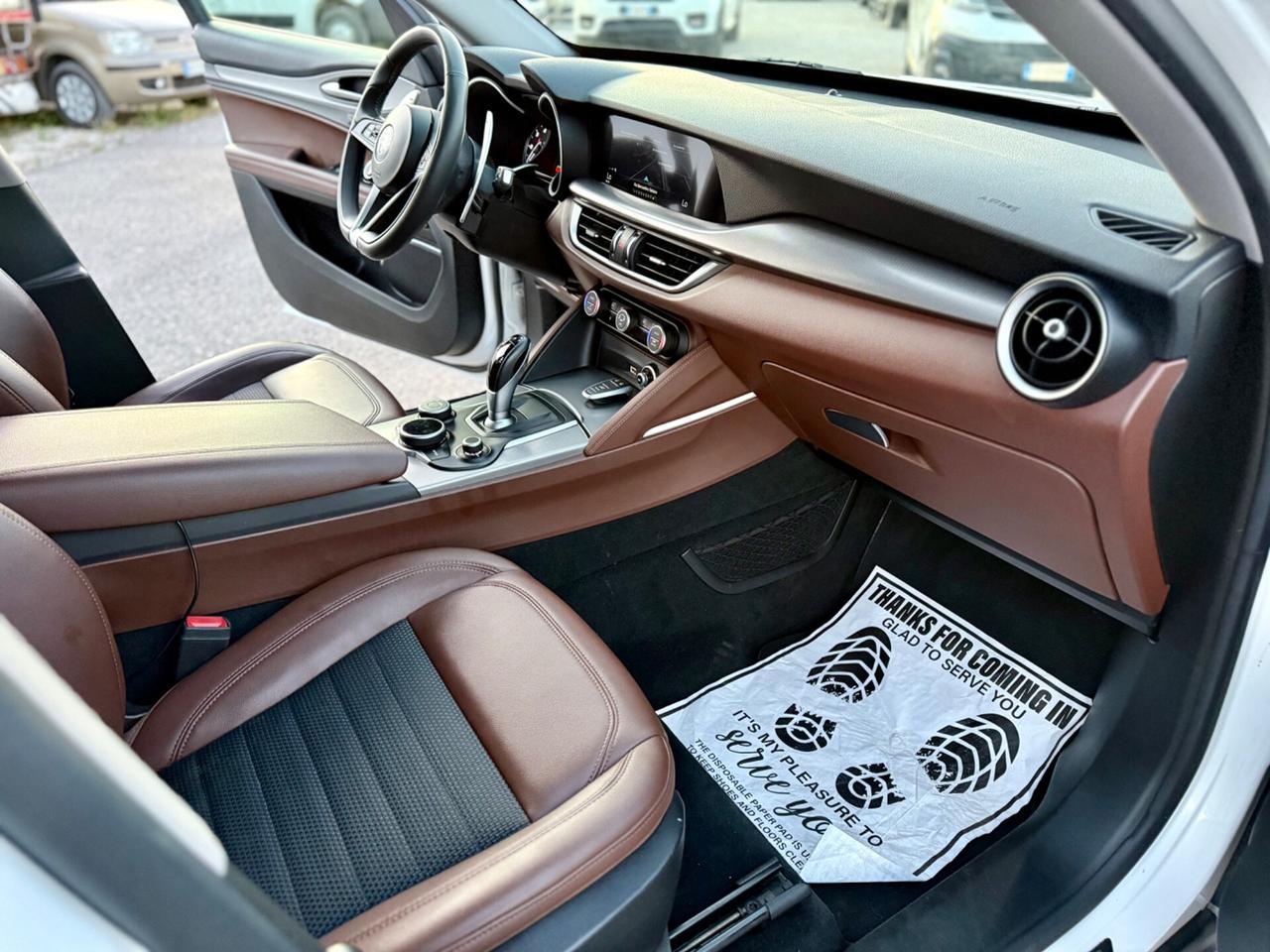 Alfa Romeo Stelvio 2.2 Turbodiesel 210 CV AT8 Q4 Executive