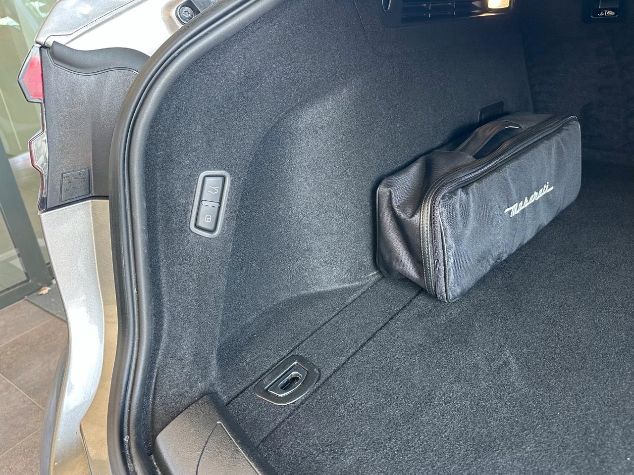 Maserati Levante 2.0 mhev Executive 330cv auto