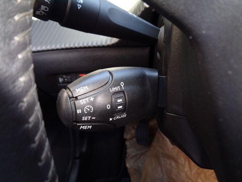 Peugeot 208 208 1.2 puretech Active s&s 75cv
