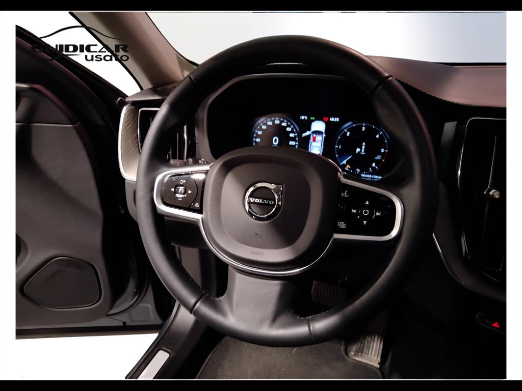 VOLVO XC60 II 2018 - XC60 2.0 b4 Inscription awd auto my20