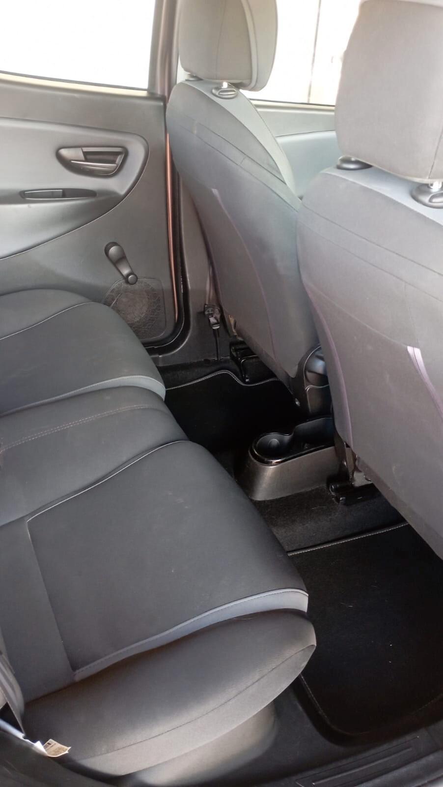 Lancia Ypsilon 1.2 69 CV benzina