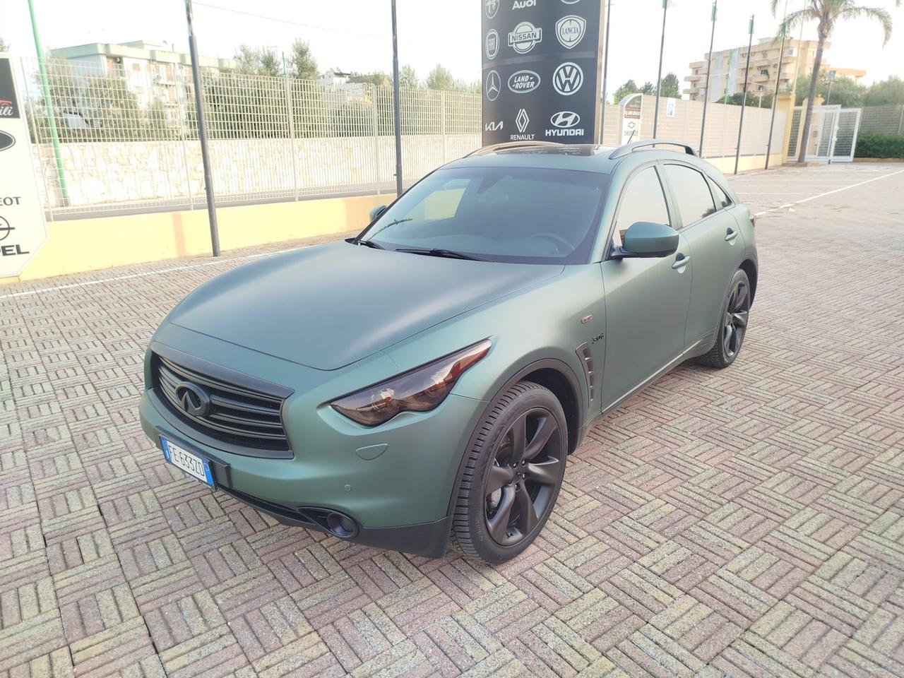 Infiniti QX70 3.0 diesel V6 AT S Premium