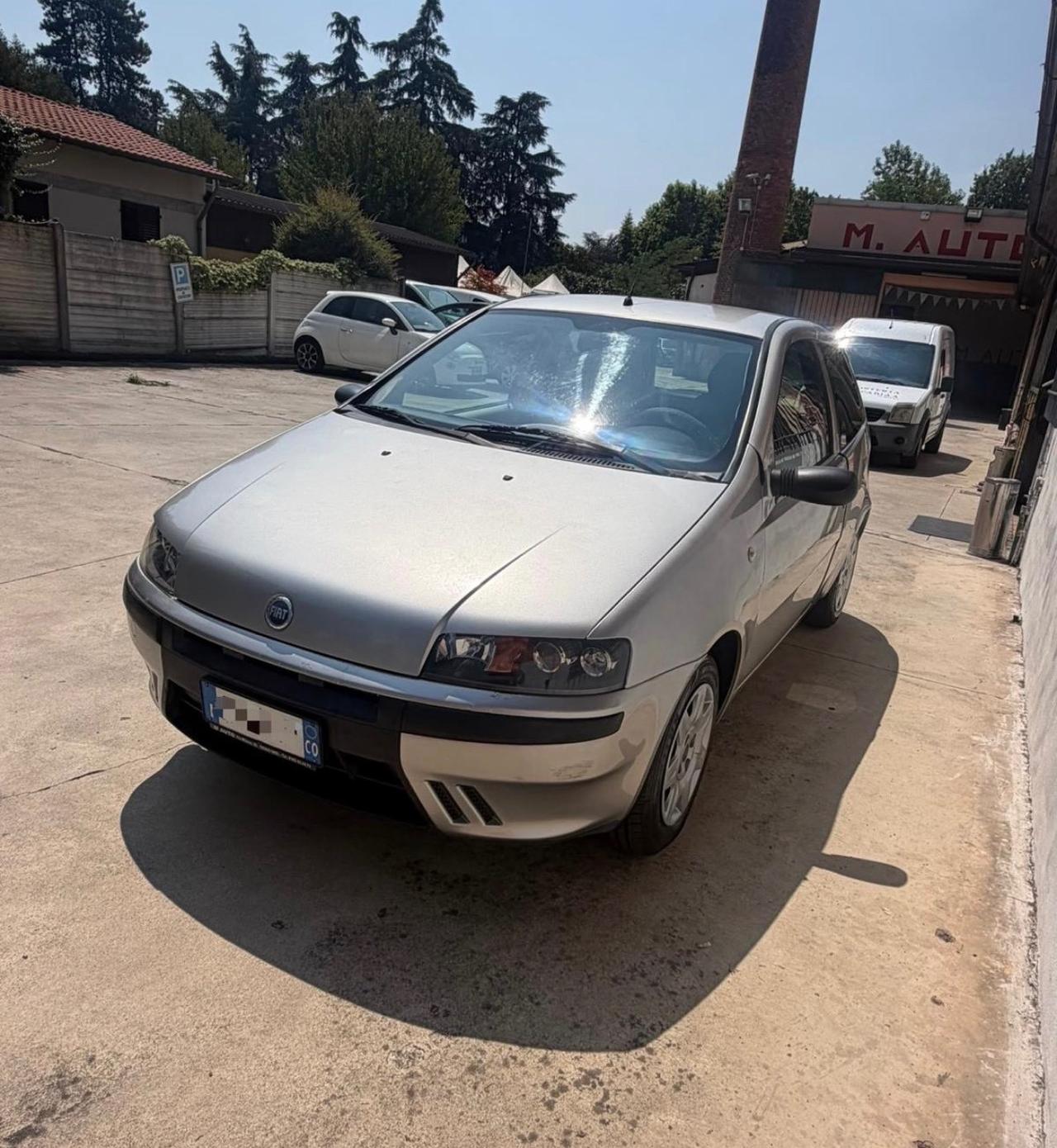 Fiat Punto 1.2 benzina 3 porte ok neopatentati