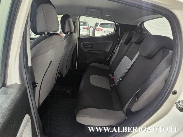 LANCIA Ypsilon 1.2 69 CV 5 porte Silver