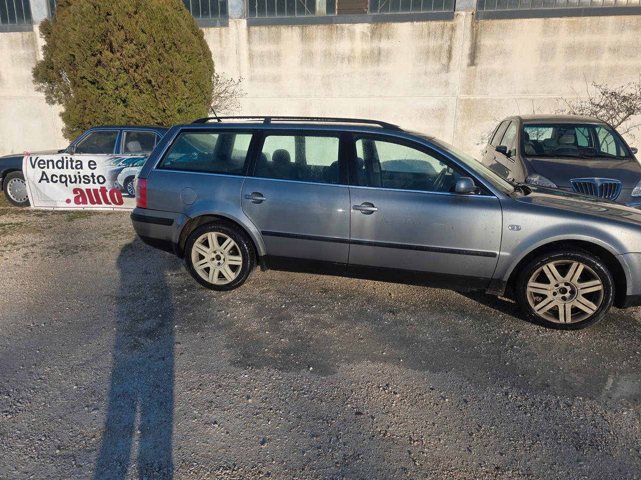 Volkswagen Passat 1.9 TDI/130 CV cat Var. C.line